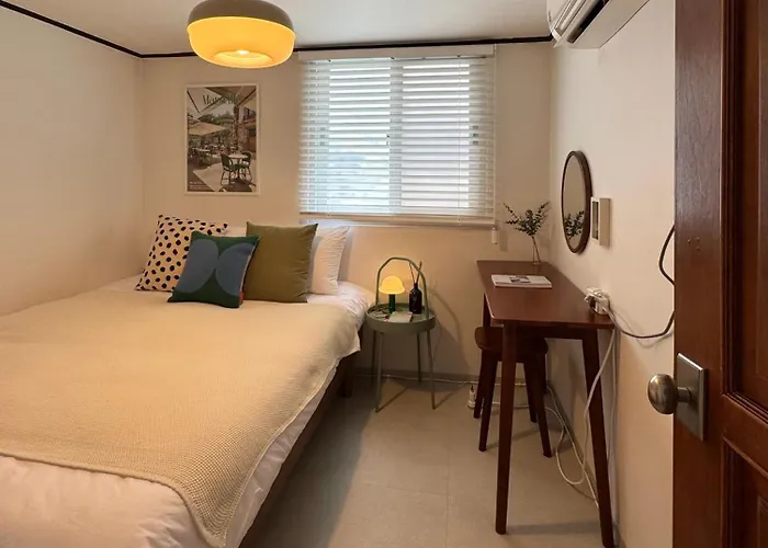 Hongdae Hapjeong 3br For 4 To 8 People Séoul