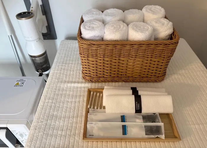 Hongdae Hapjeong 3br For 4 To 8 People Appartement *